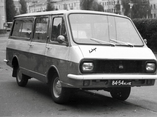 Микроавтобус РАФ-2203 «Латвия» Микроавтобус РАФ-2203 «Латвия»